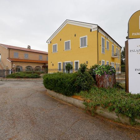 Hotel Palazzo Bello - Nuova Gestione เรกานาติ ภายนอก รูปภาพ