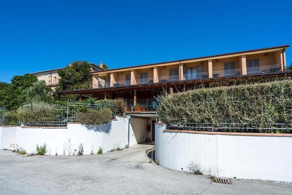 Hotel Palazzo Bello - Nuova Gestione เรกานาติ ภายนอก รูปภาพ