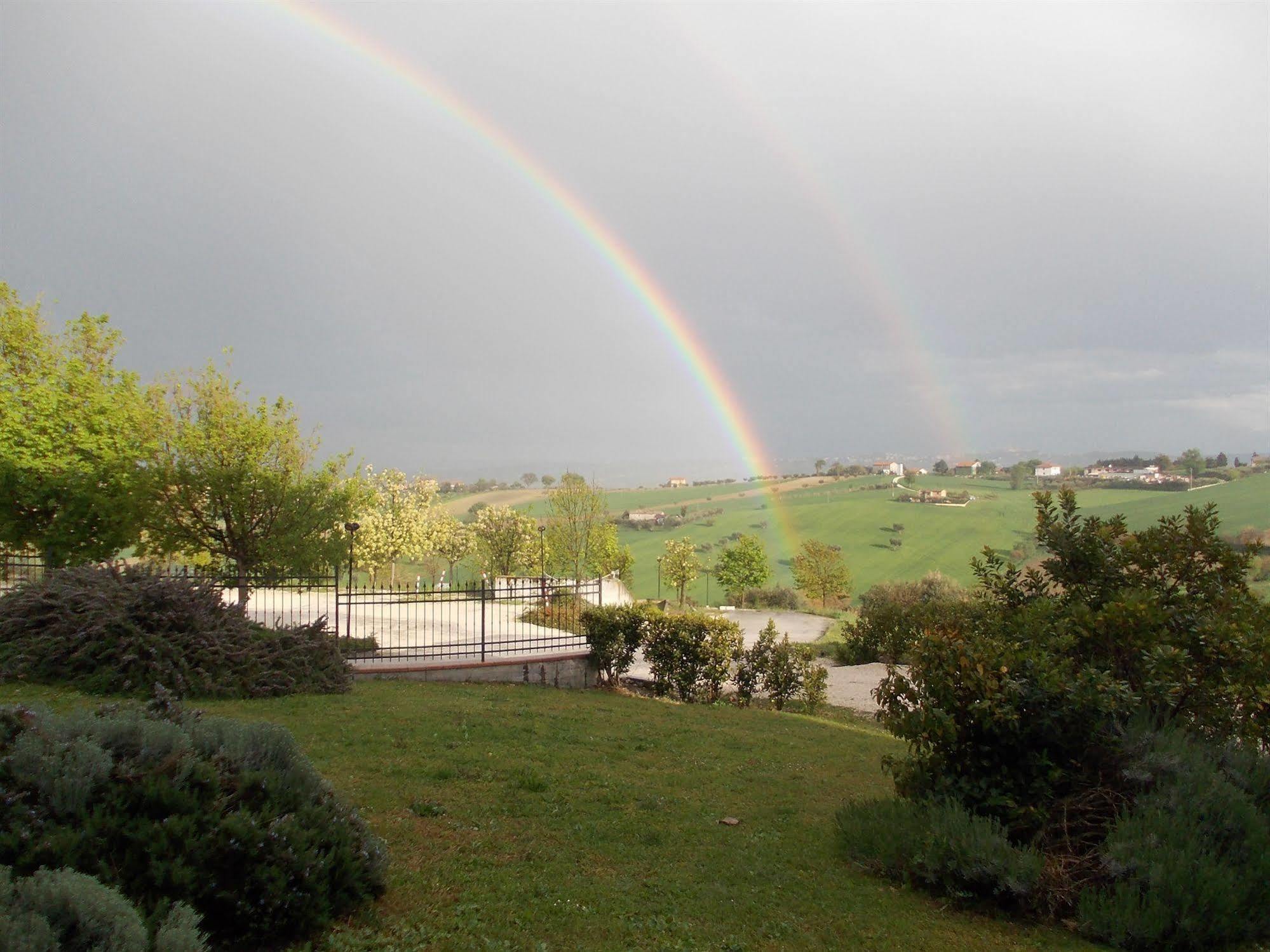 Hotel Palazzo Bello - Nuova Gestione เรกานาติ ภายนอก รูปภาพ